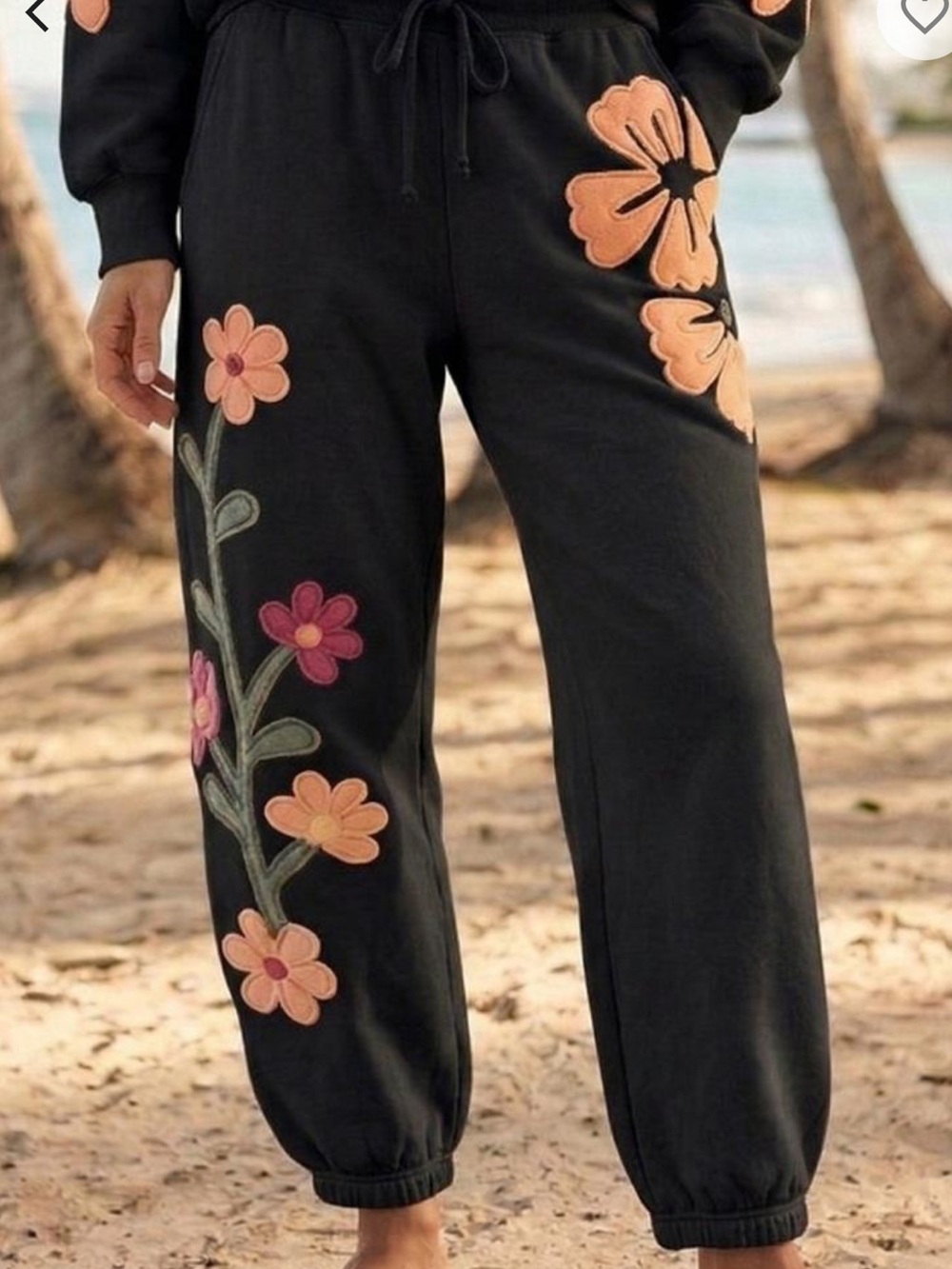 BF92–🖤🌸 (ETA 9/22) Floral BLACK Joggers with Pink & Orange Appliqués